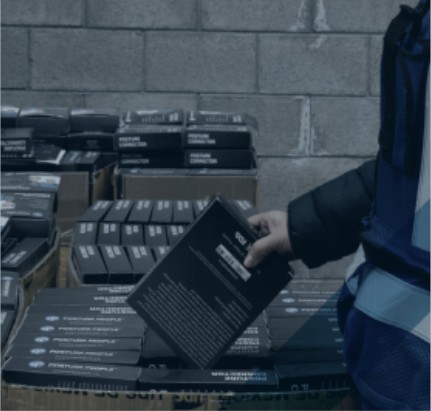 Armado de kits de producto en una estación de trabajo